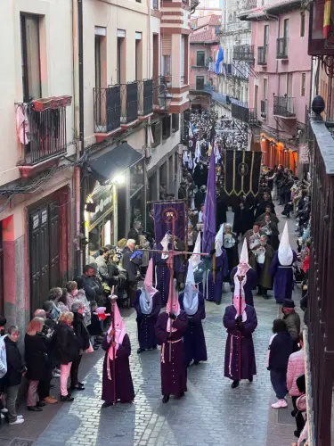 Procesiones S.Santa desde fachada b11 (1)